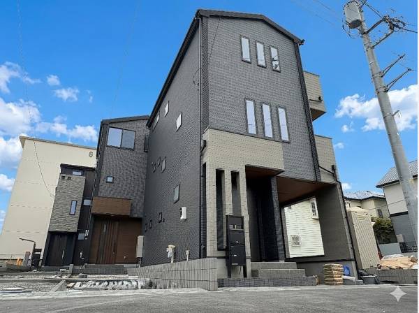 神奈川県平塚市龍城ケ丘の新築戸建