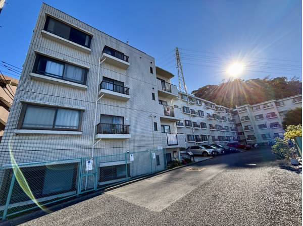 神奈川県鎌倉市笛田３丁目のマンション