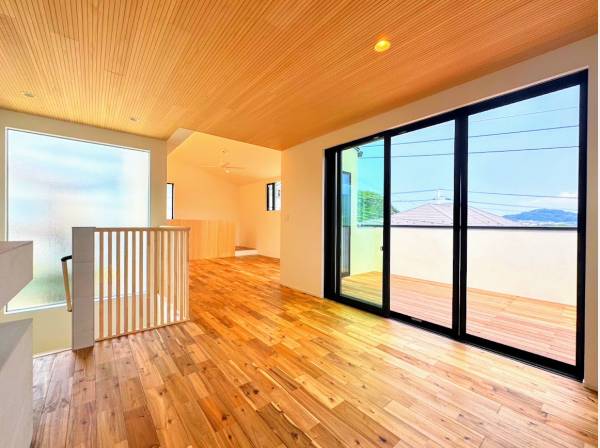 神奈川県三浦郡葉山町長柄の新築戸建