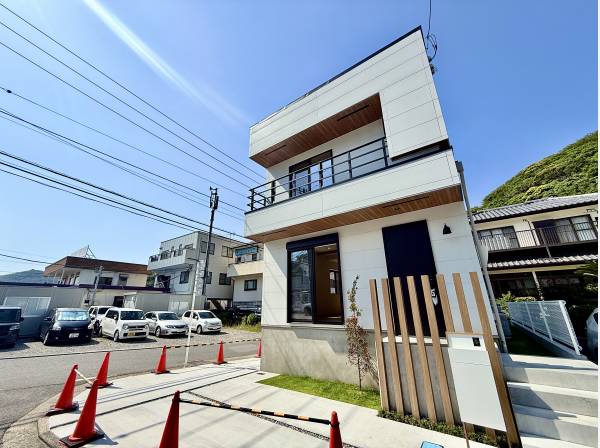 神奈川県三浦郡葉山町一色の新築戸建
