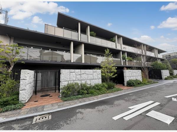 神奈川県茅ヶ崎市中海岸2丁目のマンション