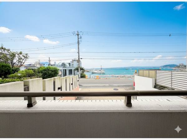 神奈川県三浦郡葉山町一色のマンション