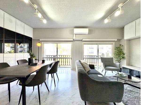 神奈川県逗子市小坪５丁目のマンション