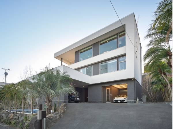 静岡県熱海市桃山町の中古戸建