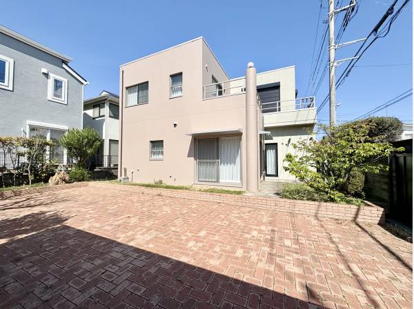 神奈川県藤沢市鵠沼松が岡４丁目の中古戸建