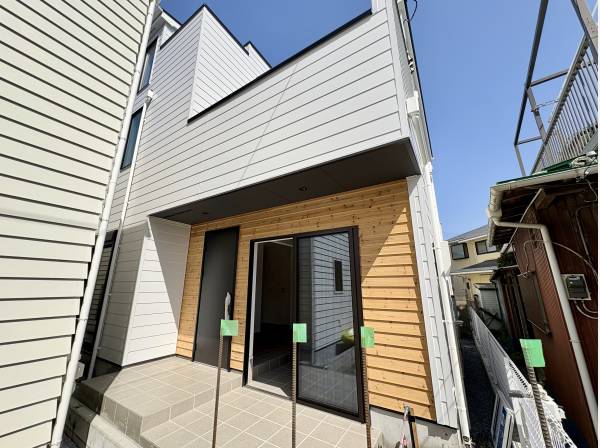 神奈川県藤沢市鵠沼海岸７丁目の新築戸建