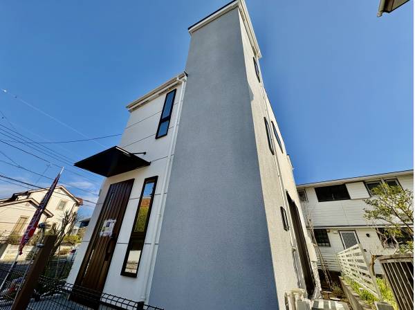 神奈川県鎌倉市七里ガ浜２丁目の新築戸建