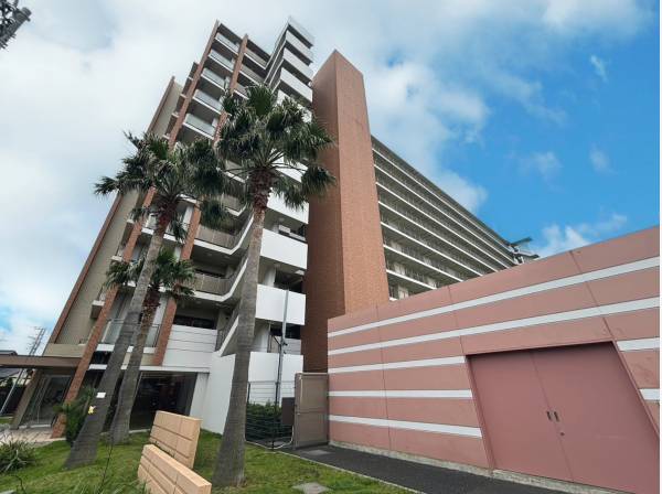 神奈川県茅ヶ崎市萩園のマンション