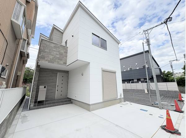 神奈川県逗子市桜山３丁目の新築戸建