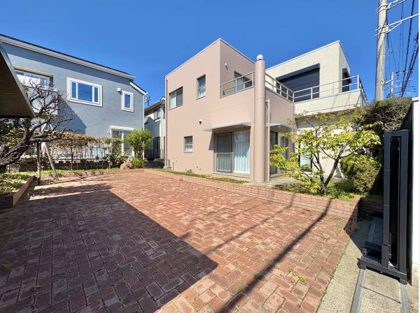 神奈川県藤沢市鵠沼松が岡４丁目の中古戸建