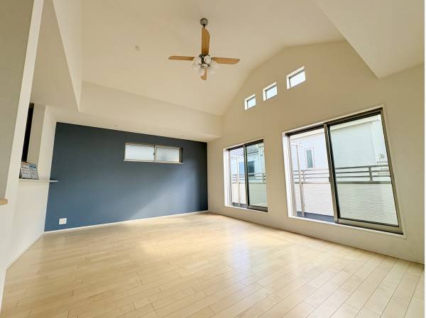 神奈川県茅ヶ崎市室田１丁目の中古戸建