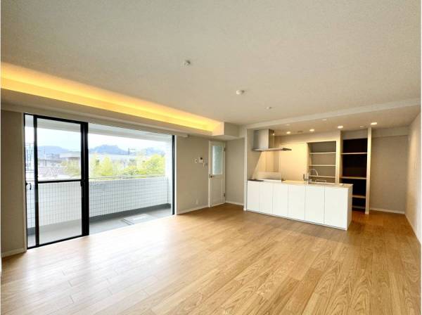 神奈川県鎌倉市雪ノ下４丁目のマンション