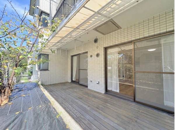 神奈川県鎌倉市七里ガ浜東２丁目のマンション