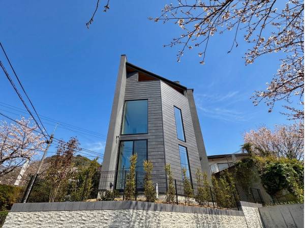 神奈川県三浦郡葉山町堀内の新築戸建