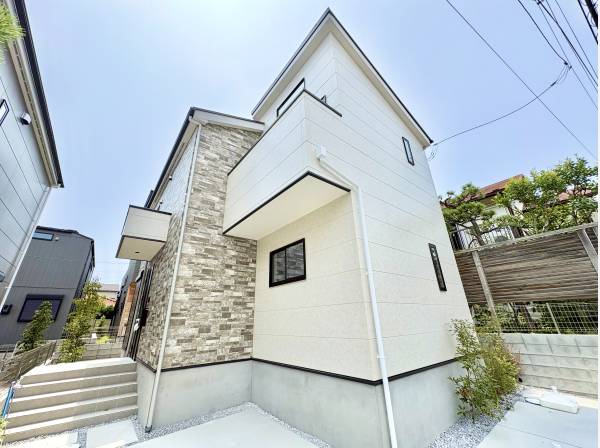 神奈川県藤沢市辻堂太平台１丁目の新築戸建