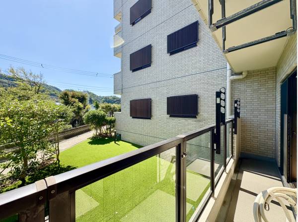 神奈川県逗子市新宿１丁目のマンション