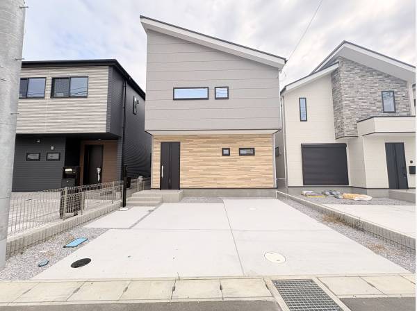 神奈川県藤沢市本藤沢２丁目の新築戸建