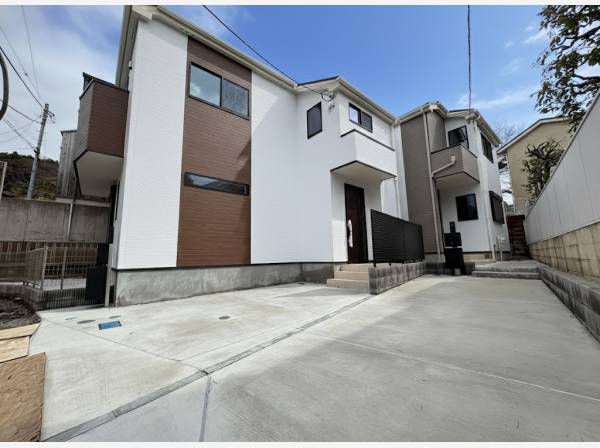 神奈川県逗子市桜山８丁目の新築戸建