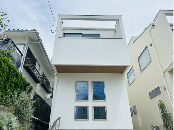 神奈川県鎌倉市七里ガ浜２丁目の中古戸建