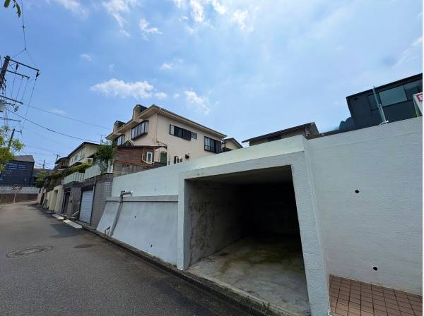 神奈川県鎌倉市腰越１丁目の土地