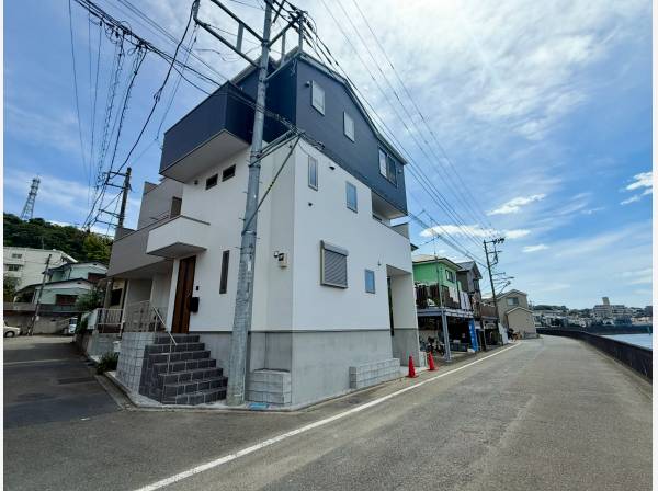 神奈川県藤沢市片瀬１丁目の新築戸建