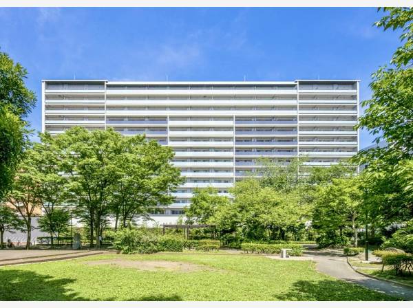 【2022年築!14階部分からの開放的な眺望がある利便性に優れたレジデ