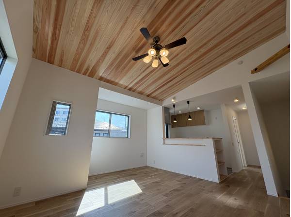 神奈川県逗子市池子３丁目の新築戸建