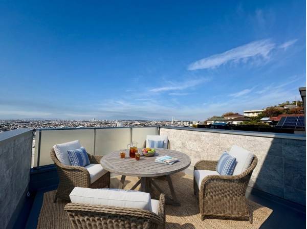 神奈川県藤沢市片瀬山１丁目の新築戸建