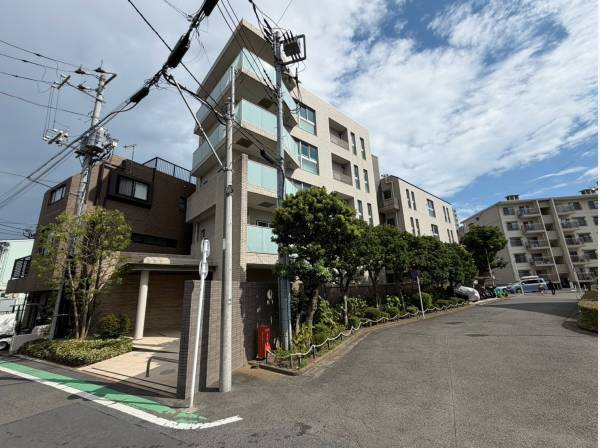 神奈川県藤沢市片瀬のマンション