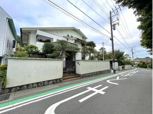 神奈川県三浦郡葉山町堀内の土地