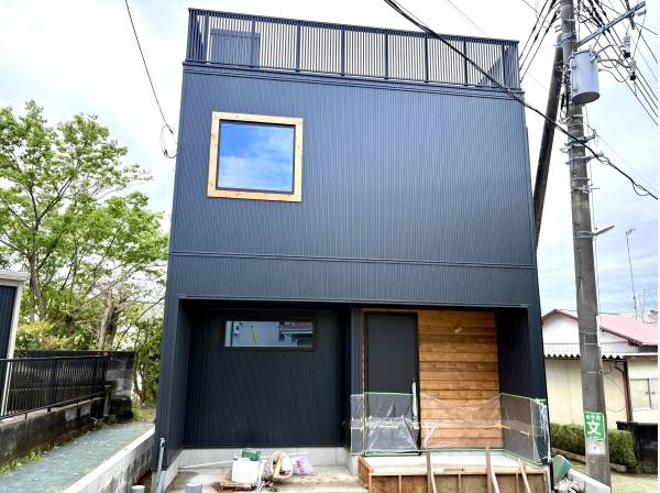 神奈川県茅ヶ崎市赤羽根の新築戸建