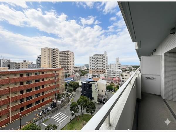 神奈川県藤沢市片瀬海岸１丁目のマンション
