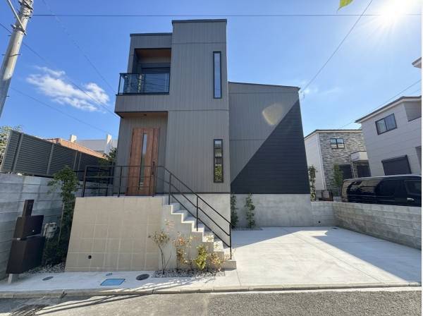 神奈川県藤沢市辻堂太平台１丁目の新築戸建