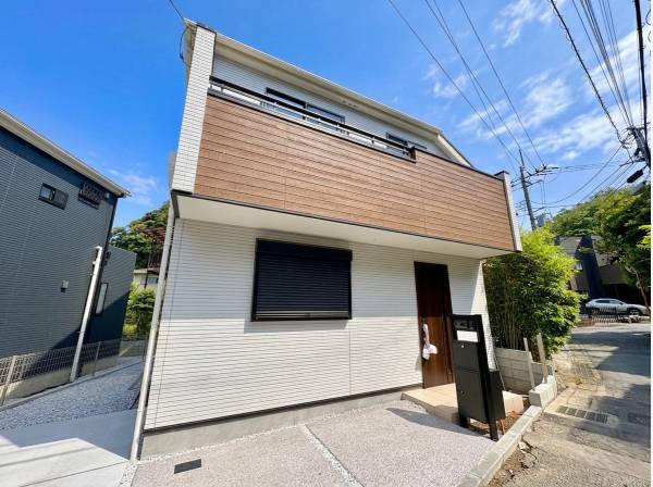 神奈川県逗子市山の根３丁目の新築戸建