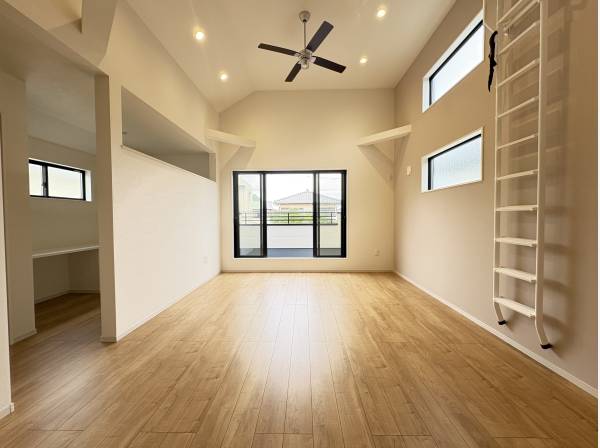 神奈川県藤沢市本鵠沼３丁目の新築戸建