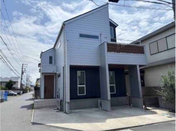 神奈川県茅ヶ崎市白浜町の中古戸建