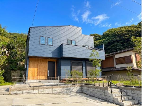 神奈川県鎌倉市稲村ガ崎５丁目の新築戸建