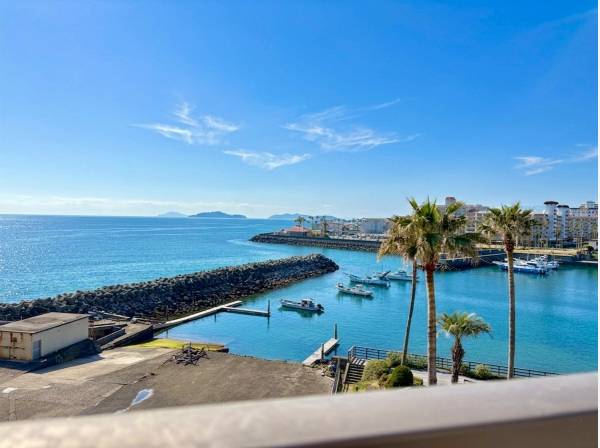 神奈川県逗子市小坪４丁目のマンション