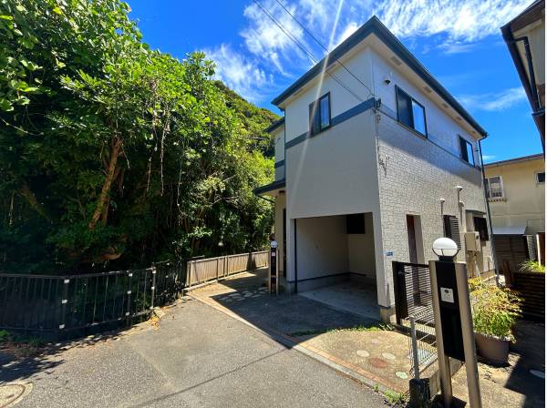 神奈川県鎌倉市稲村ガ崎２丁目の中古戸建