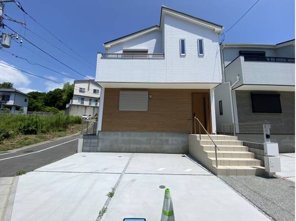 神奈川県横須賀市長沢２丁目の新築戸建