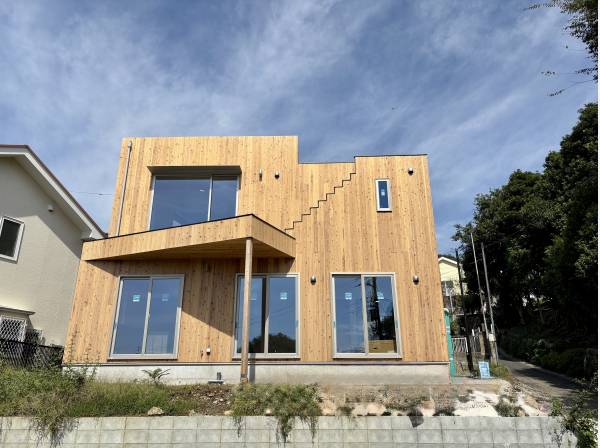 神奈川県三浦郡葉山町一色の新築戸建