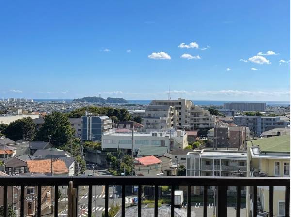 神奈川県藤沢市稲荷１丁目のマンション