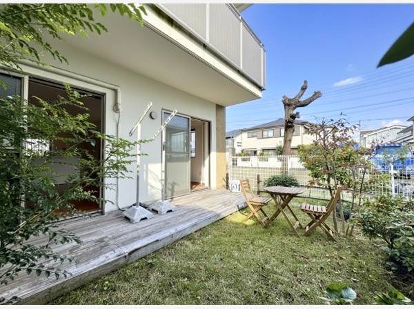 神奈川県藤沢市鵠沼松が岡３丁目のマンション