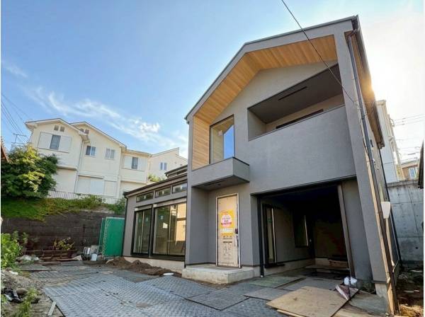 神奈川県藤沢市鵠沼桜が岡１丁目の新築戸建