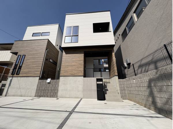 神奈川県藤沢市石川の新築戸建