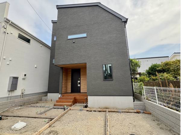 神奈川県藤沢市鵠沼海岸６丁目の新築戸建
