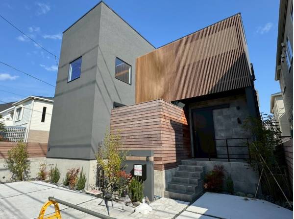 神奈川県茅ヶ崎市東海岸南２丁目の新築戸建