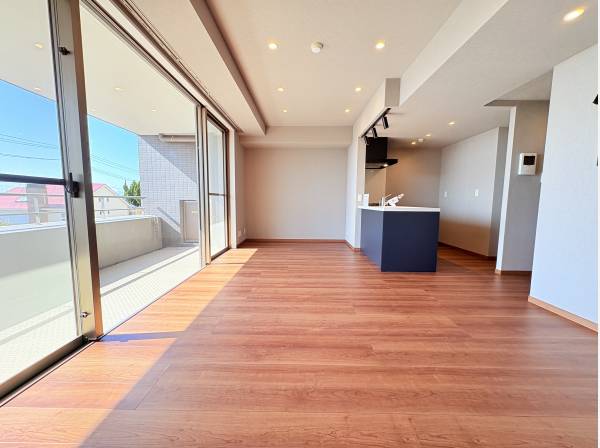 神奈川県横須賀市秋谷３丁目のマンション