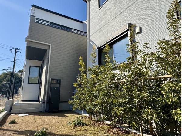 神奈川県三浦郡葉山町長柄の新築戸建