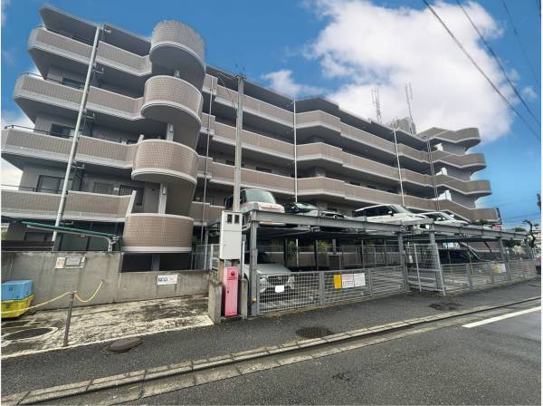 神奈川県藤沢市城南２丁目のマンション